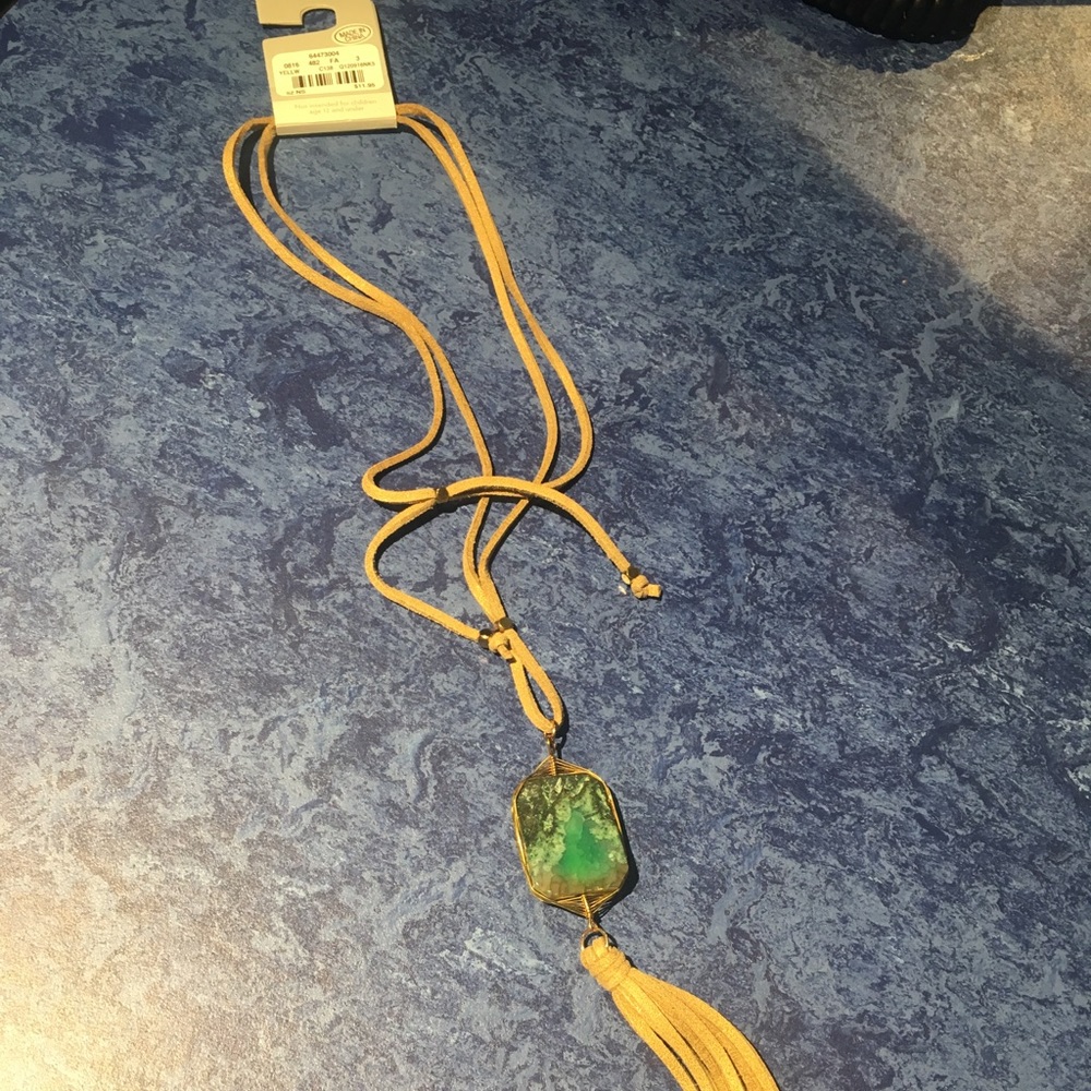 Necklace - Picture 3 of 3